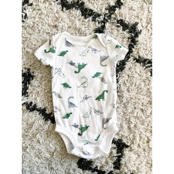 Bundle of 7 onesies - Picture 7 of 12
